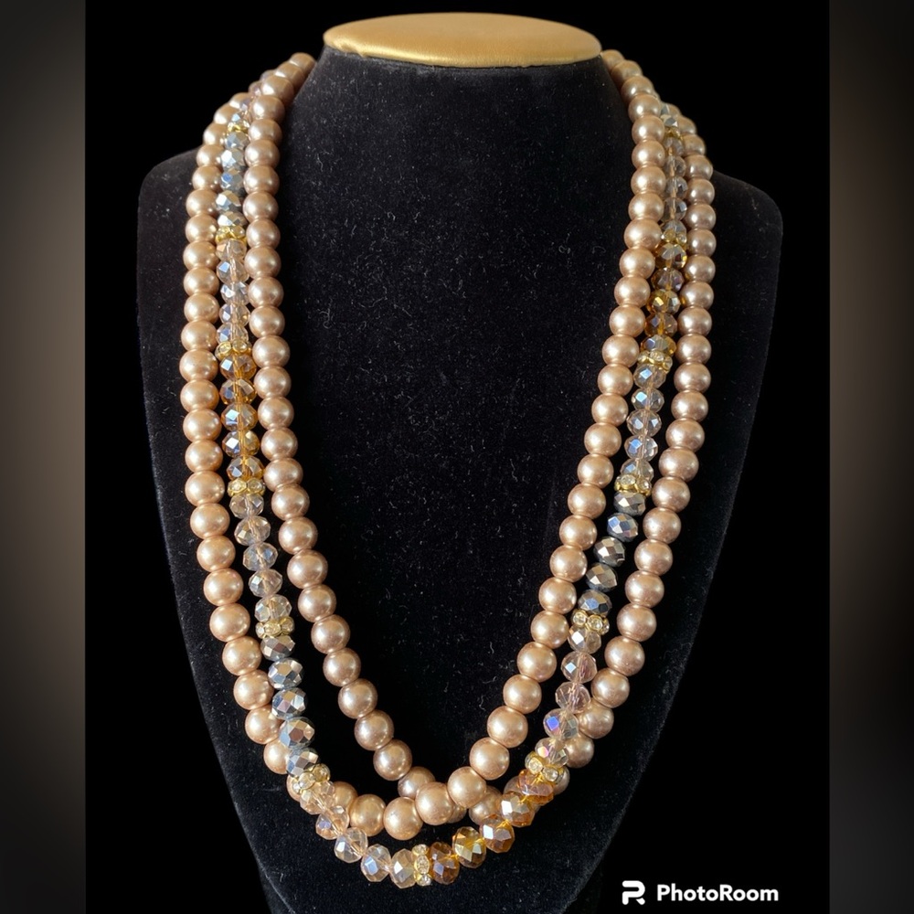 3 strand pearl and glass bead necklace NWT